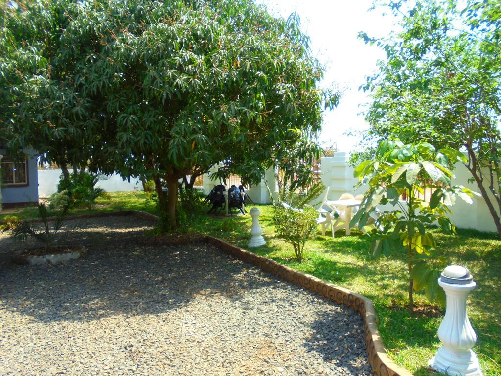White Rose Lodge Livingstone Exterior photo